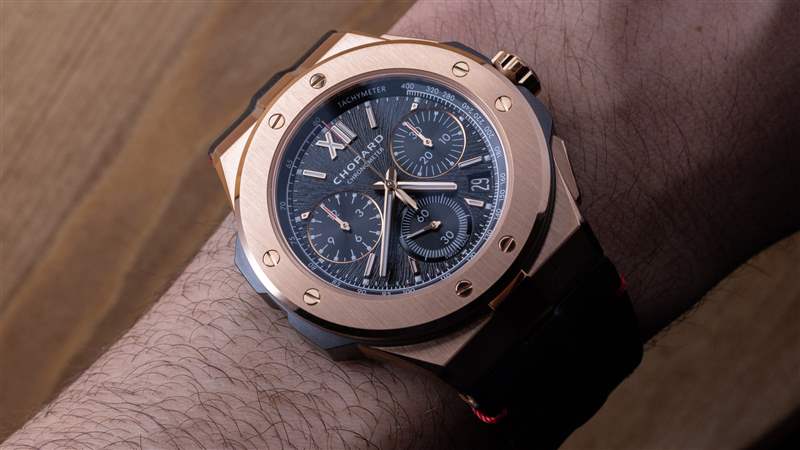 動(dòng)手操作：蕭邦 Alpine Eagle Chrono XL 玫瑰金和陶瓷鈦，以及朗訊鋼表