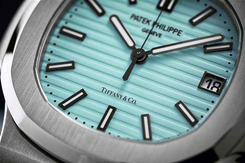 最新消息Tiffany-Blue Patek Philippe Nautilus 5711在紐約富藝斯拍賣行以超過650萬美元的價(jià)格售出