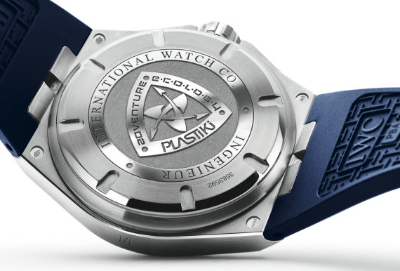 IWC Plastiki塑膠船抵達悉尼，在途中撿起獨一無二的鉑金腕表