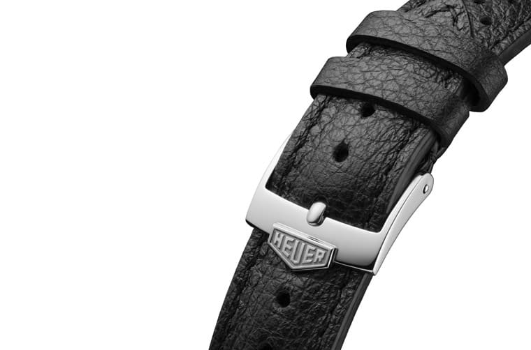 泰格豪雅經(jīng)典賽車表Carrera 60周年復(fù)刻表以傳奇熊貓面型號2447 SN為靈感