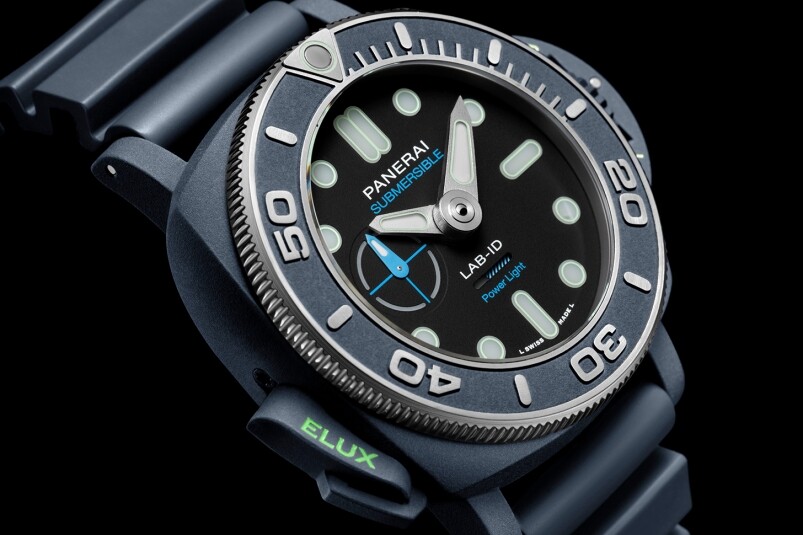 夜光功能新高度！ Panerai全新Submersible Elux LAB-ID腕表 以純機械一鍵開關發光系統