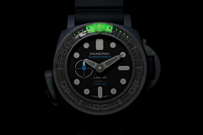 夜光功能新高度！ Panerai全新Submersible Elux LAB-ID腕表 以純機械一鍵開關發光系統