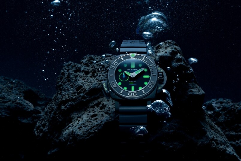 夜光功能新高度！ Panerai全新Submersible Elux LAB-ID腕表 以純機械一鍵開關發光系統